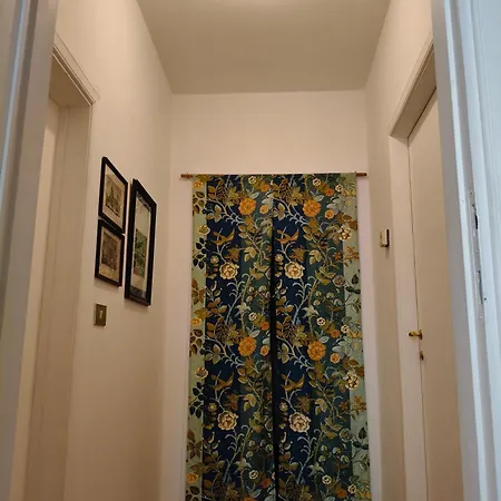 Tommasini La Torre Apartment *
